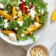 Powerslim recepten Salade met geitenkaas, perzik en honing-mosterddressing