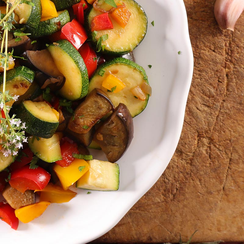 Salade met gegrilde groenten en mozzarella. Straight Away, Cambridge weight plan recept